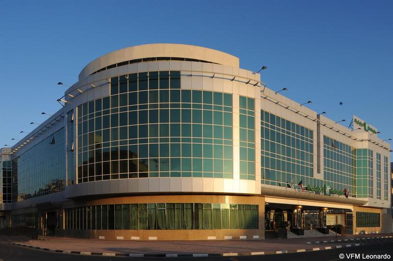Holiday International Hotel Embassy District Dubai Exterior photo